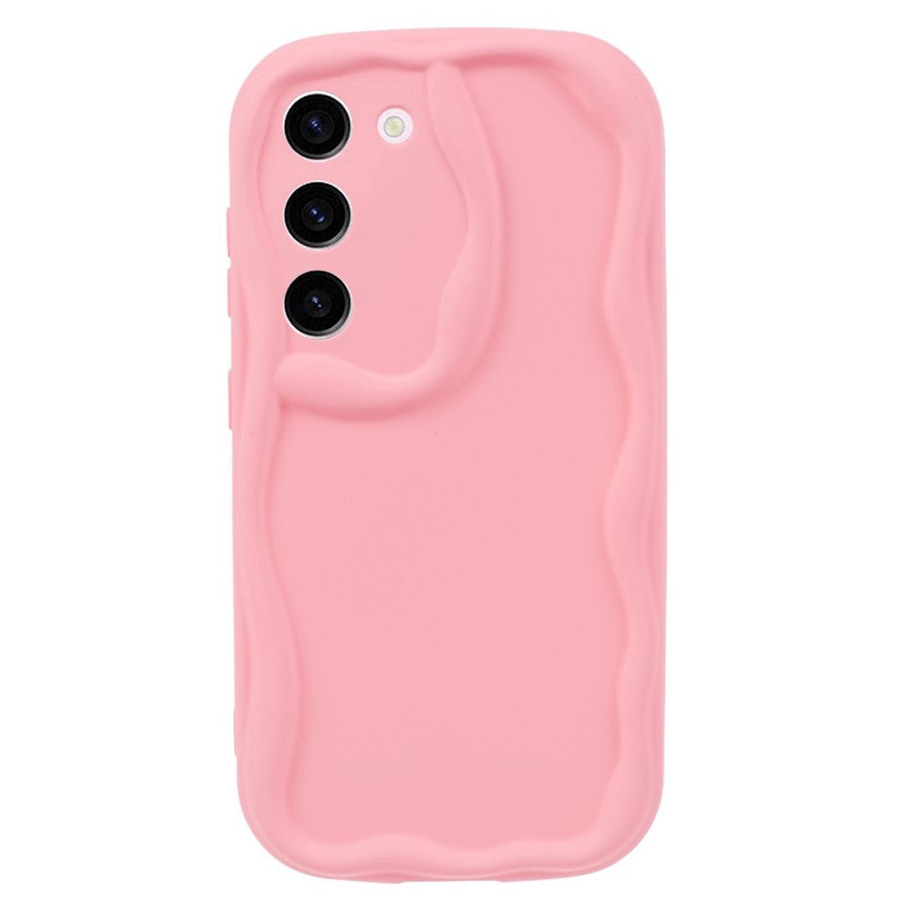 Samsung Galaxy S22 Fleksibelt Plastik Bagside Cover m. Bølget Kanter - Pink