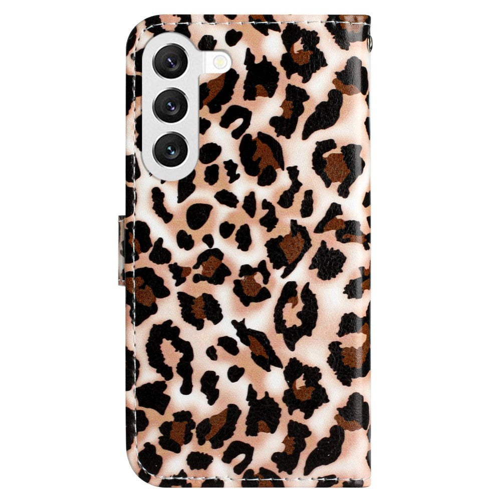 Samsung Galaxy S24 Læder Flip Cover m. Pung og Strop - Leopard