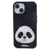 iPhone 15 Hybrid Bagside Cover m. Dyremotiv & Brodering - Panda