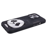 iPhone 15 Pro Hybrid Bagside Cover m. Dyremotiv & Brodering - Panda