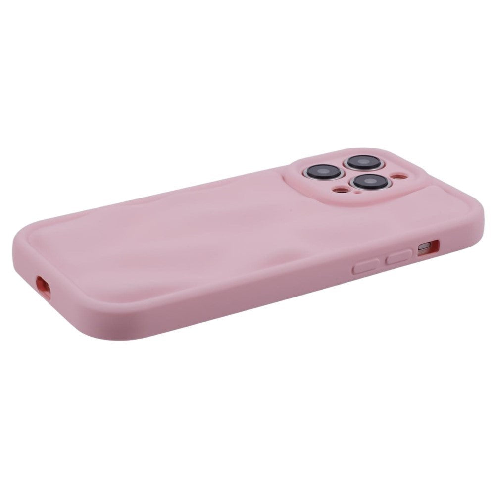 iPhone 15 Pro Fleksibelt Plastik Bagside Cover m. Bølget Udseende - Mat Pink