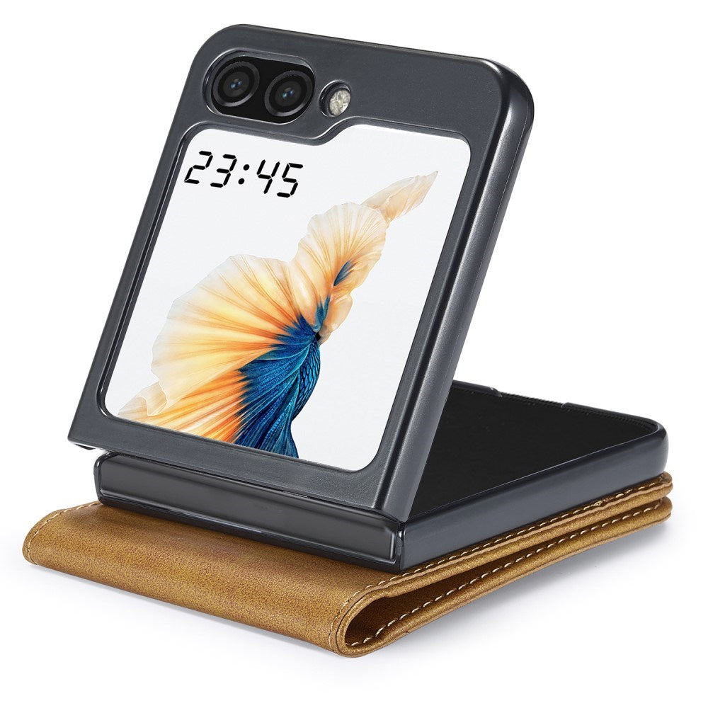 EIDERWOOD - Samsung Galaxy Z Flip7 FE / Flip6 Kunstlæder Flip Cover m. Kortholder & Ståfunktion - Lysebrun
