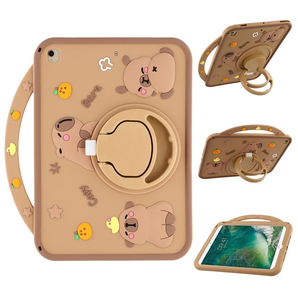 EIDERWOOD iPad 10.2" (2021 / 2020 / 2019) / iPad Air (2019) Silikone Bagside Cover m. Roterende Kickstand - Capybara