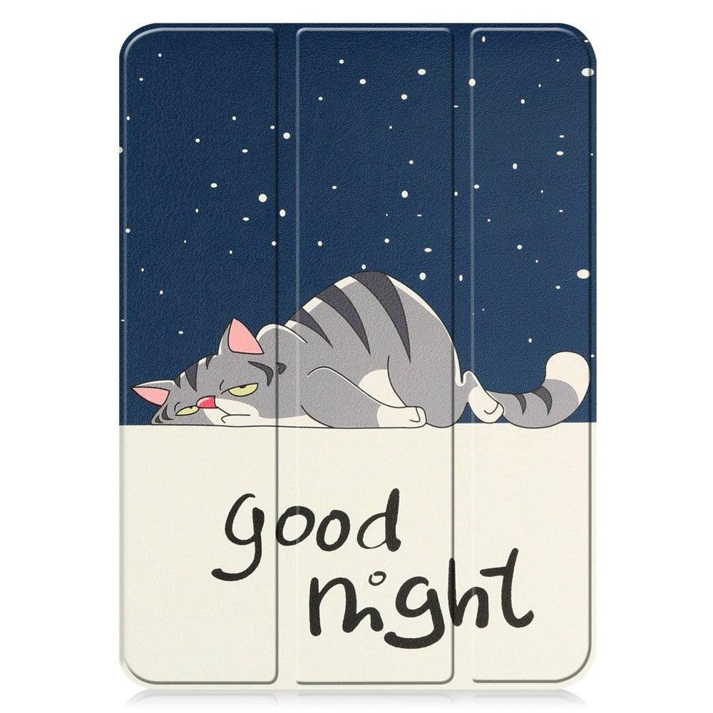 iPad 11" (2025) / iPad 10.9" (2024/2022) Læder Flip Cover m. Tri-fold Stand - "Good Night"