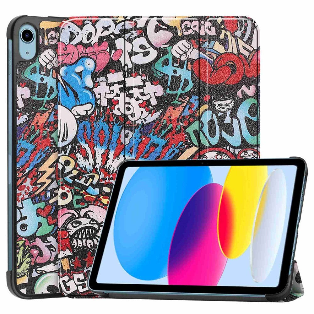 iPad 11" (2025) / iPad 10.9" (2024/2022) Læder Flip Cover m. Tri-fold Stand - Graffiti