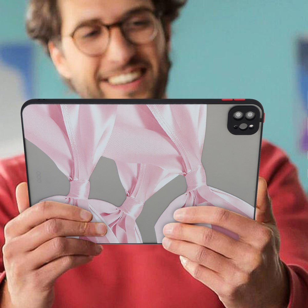 iPad Pro 11" (2022 / 2021 / 2020) Fleksibelt Bagside Cover - Mat Gennemsigtig / Lyserøde Butterfly