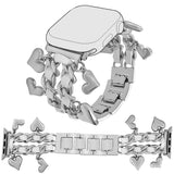 Apple Watch (42 / 44 / SE / 45 / 46 / 49mm) - EIDERWOOD Metal Rem m. Vegansk Læder & Vedhæng - Sølv / Hvid