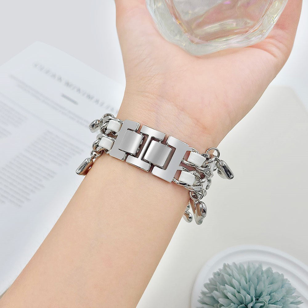 Apple Watch (42 / 44 / SE / 45 / 46 / 49mm) - EIDERWOOD Metal Rem m. Vegansk Læder & Vedhæng - Sølv / Hvid