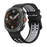 Samsung Galaxy Watch Ultra 2 / Ultra (47mm) Silikone Rem m. Ventilationshuller & Dobbeltspænde - Sort / Grå