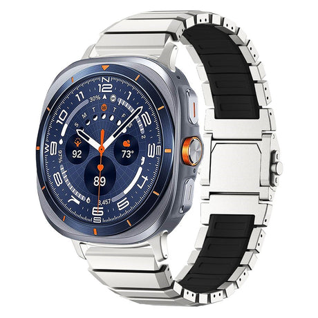 Samsung Galaxy Watch Ultra 2 / Ultra (47mm) Magnetisk Metal Rem m. Silikone Foring - Sølv / Sort