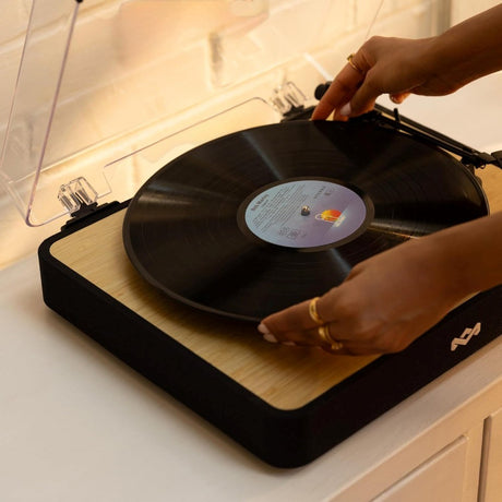 House of Marley Revolution Pladespiller m. Bluetooth - Sort / Lys Bambus