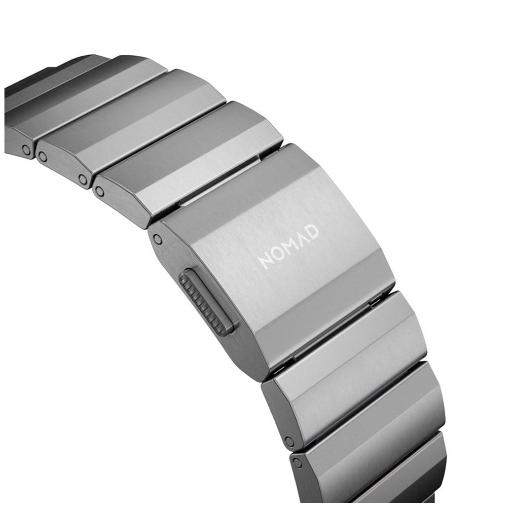 Nomad Apple Watch (42/44/SE/45/46/49mm) Titanium Band Rem - Silver