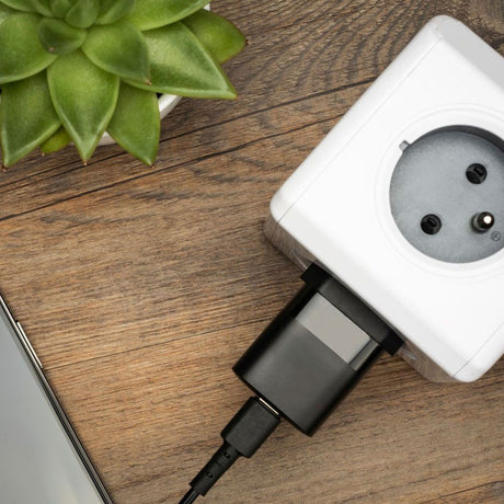 Fixed 20W USB-C PD Hurtig Vægoplader m. USB-C til Lightning Kabel - Sort