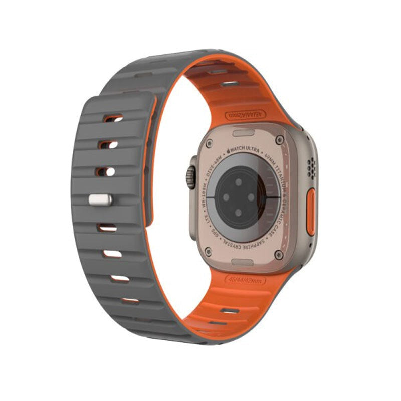 Apple Watch (42/44/SE/45/46/49mm) Fixed Silikone Urrem med Magnetisk Lukning - Grå / Orange
