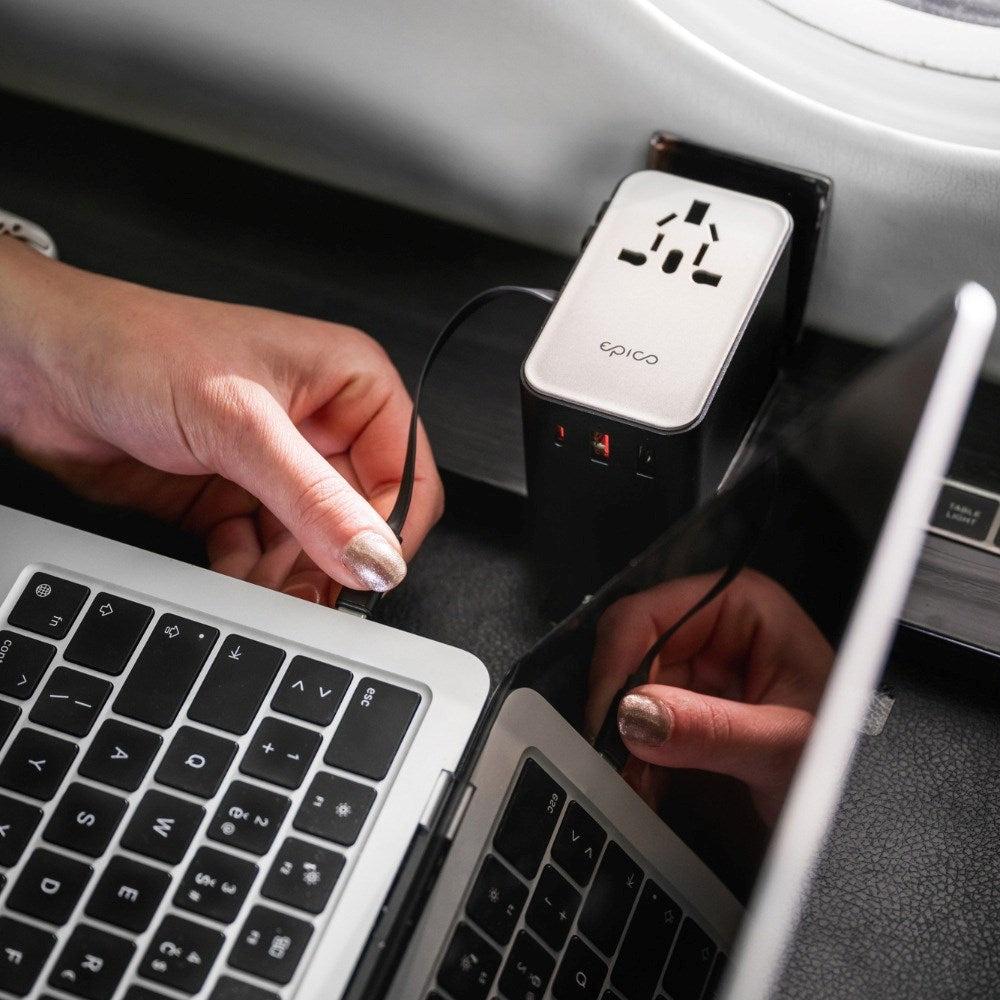 Epico UltraBoost Universal GaN 70W Rejseadapter m. 2 x USB-A 1 x USB-C - Titanium