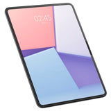 iPad Pro 13" (2024) Spigen Paper Touch EZ Fit Glas.tR Skærmbeskyttelse - Case Friendly - Gennemsigtig