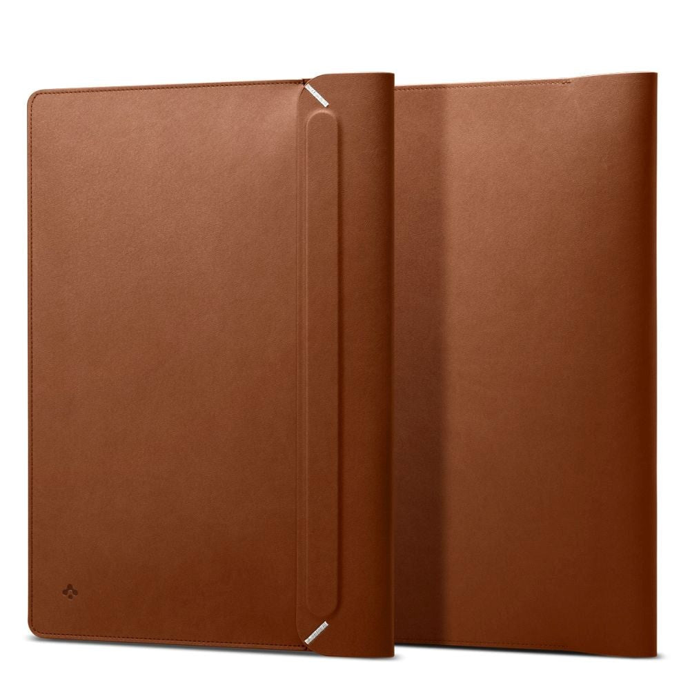 Spigen Valentinus Kunstlæder Sleeve til MacBook / Laptop 13-14" (36 x 25 x 2 cm) - Classic Brown