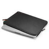 Spigen - MacBook / Laptop Sleeve 16" (38.5 x 27 x 2 cm) - Sort