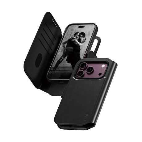 iPhone 18 Pro / 17 Pro CARE by PanzerGlass Feature Tango 2-in-1 Flipcover m. Pung - MagSafe Kompatibel - Sort