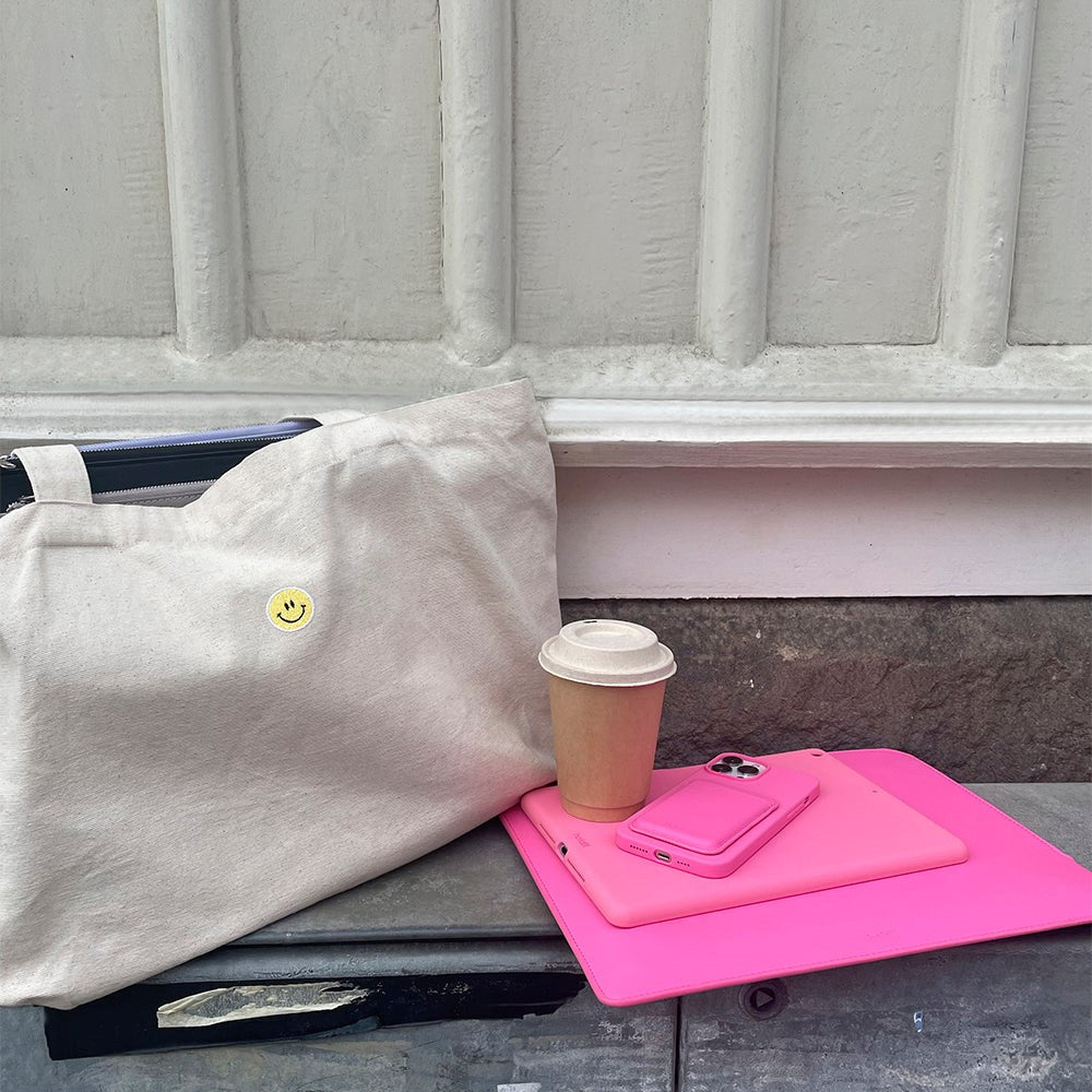 iPad 10.2" (2021 / 2020 / 2019) Holdit Silikone Bagside Cover - Bright Pink