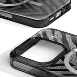 iPhone 16 Pro Max iDeal Of Sweden Clear Cover - MagSafe Kompatibel - Zebra Mystique
