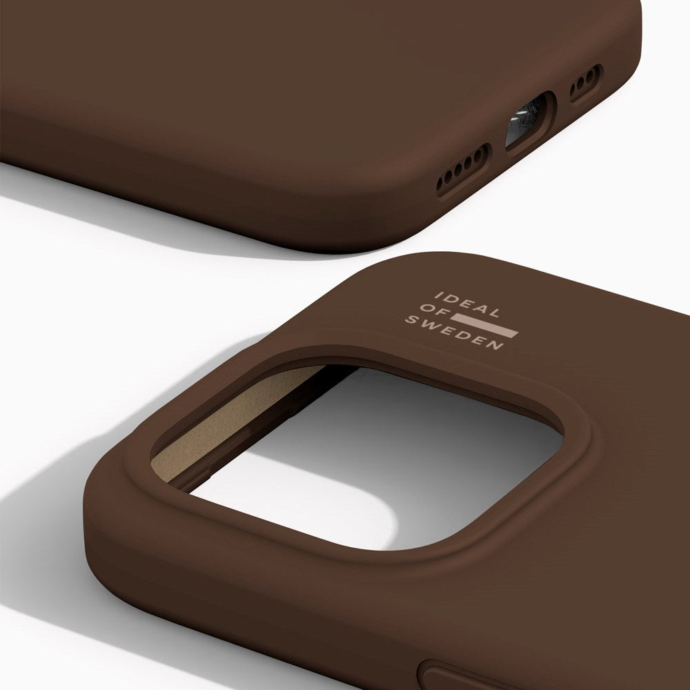 iPhone 17e / 16e / 15 / 14 / 13 iDeal Of Sweden Silikone Cover - MagSafe Kompatibel - Mocha Mousse
