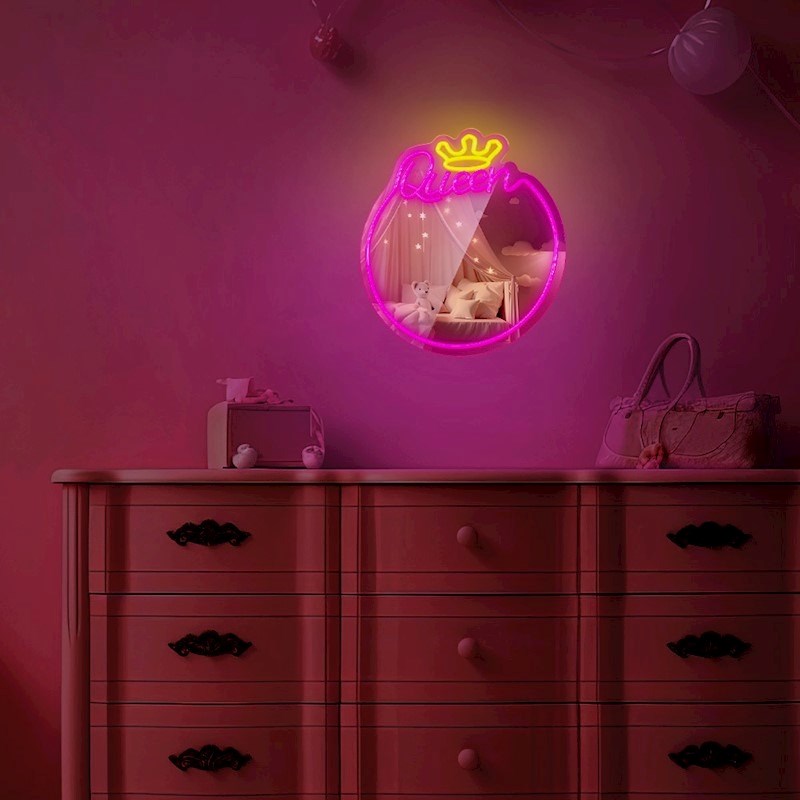 Forever Light LED Spejl med Neon Lys - "Queen"