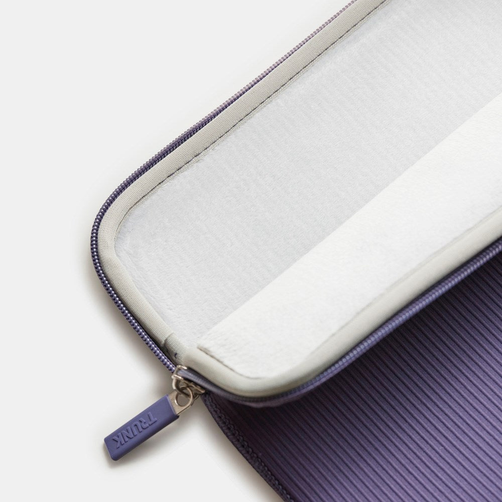 TRUNK 14" MacBook Pro Velvet Sleeve - Lilla