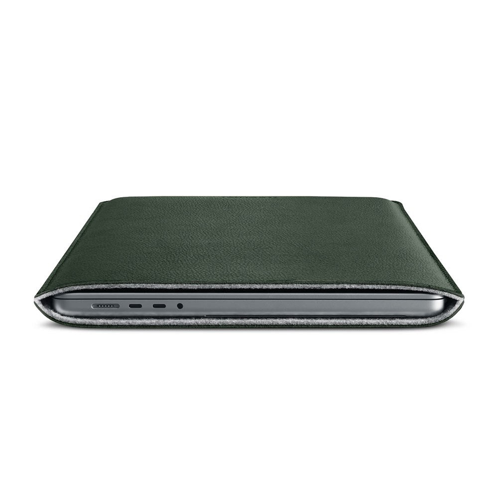 MacBook Pro 16" M4 / M3 / M2 / M1 (2024 - 2021) Woolnut Sleeve - 27.5 x 37.5 cm - Ægte Læder - Grøn